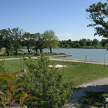 Appartement Climatise Au Coeur De La Provence Lac Et Parcs D'Attractions 10Mn Avignon Monteux Exterior photo