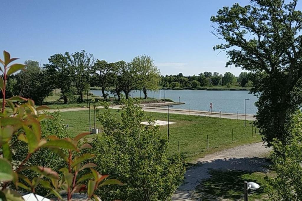 Climatise Au Coeur De La Provence Et Parcs D'attractions 10mn Avignon Apartment
