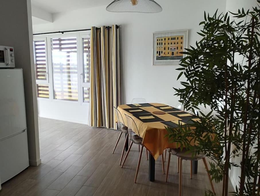 Apartment Climatise Au Coeur De La Provence Et Parcs D'attractions 10mn Avignon *
